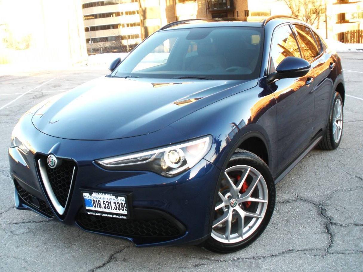 ALFA ROMEO STELVIO 2018 ZASFAKNNXJ7B98125 image